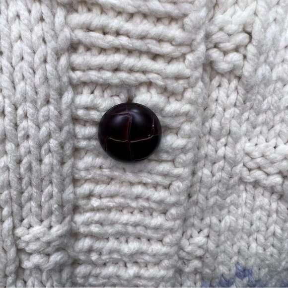 Vintage Handknit Cream & Blue Cardigan Cottagecore - Picture 15 of 16